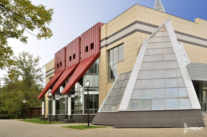 Городской плавательный бассейн